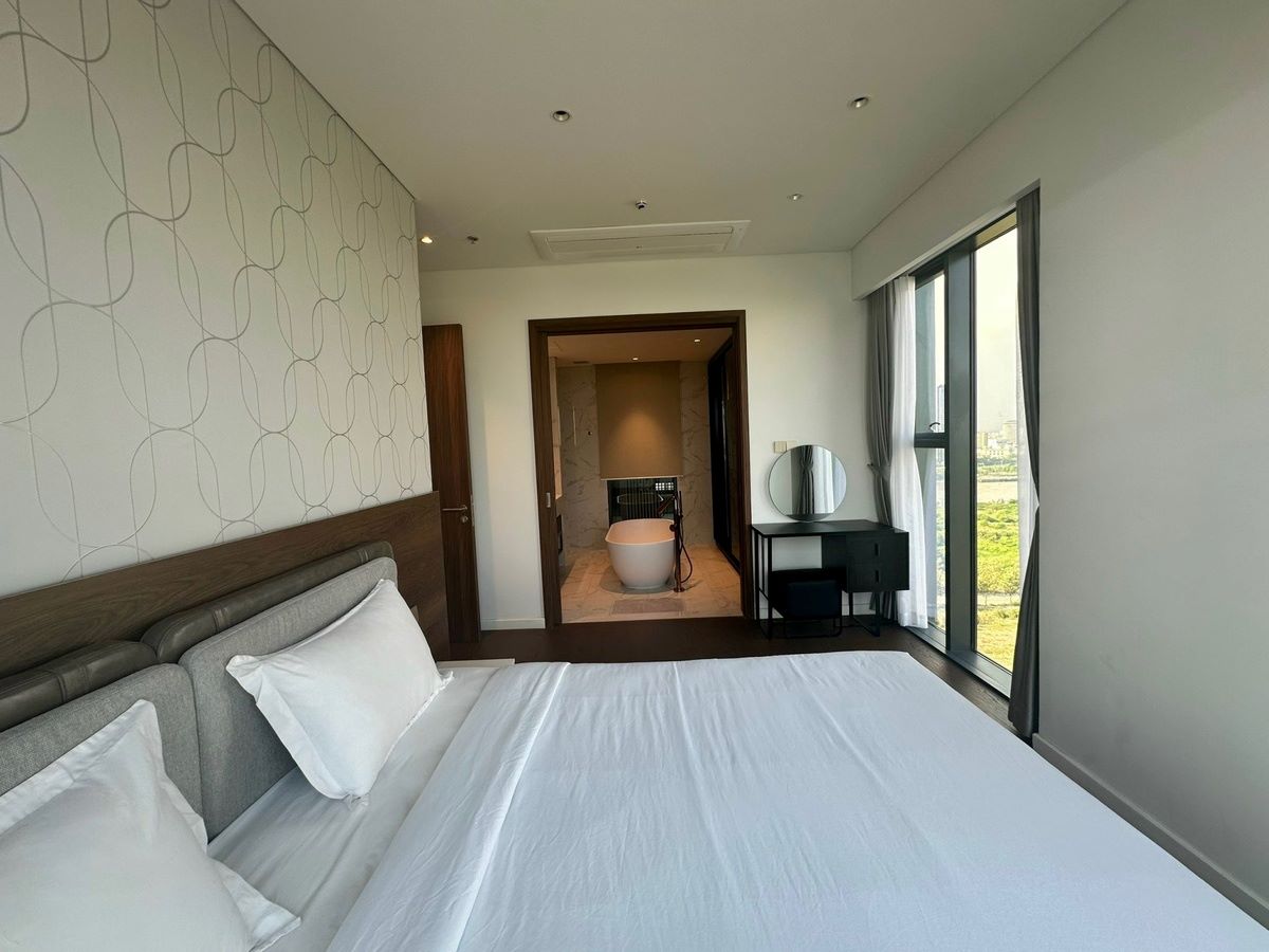 Giá bán căn hộ chung cư The Crest 2 Metropole Phòng Ngủ 94m2